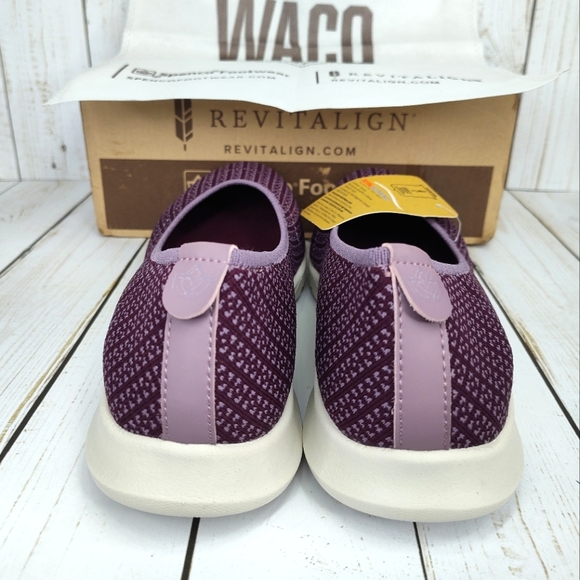 Spenco Wide Width Daily Stretch Batik Flats - Picture 11 of 13